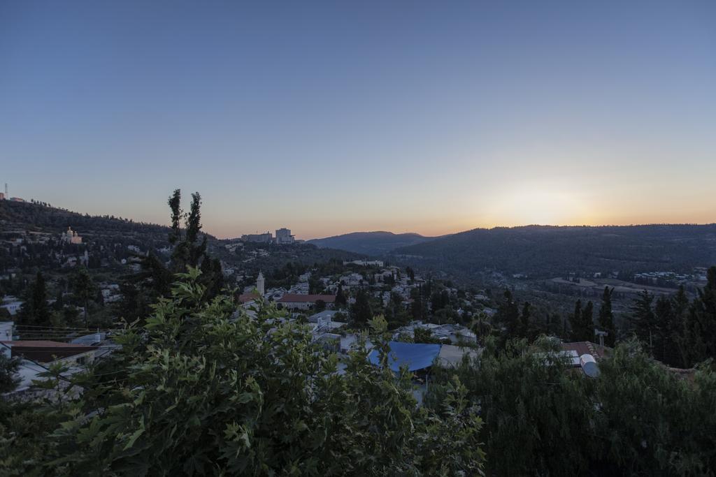 The Nest - A Romantic Vacation Home In Ein Kerem - Yerusalem Ruang foto