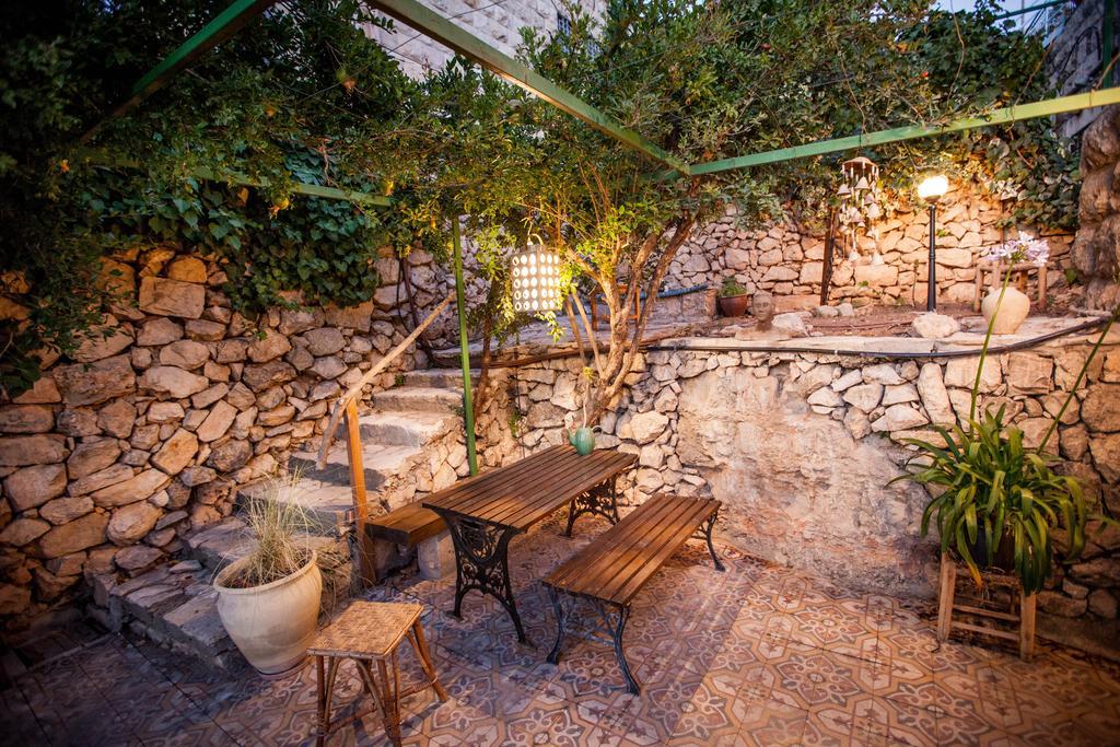 The Nest - A Romantic Vacation Home In Ein Kerem - Yerusalem Ruang foto